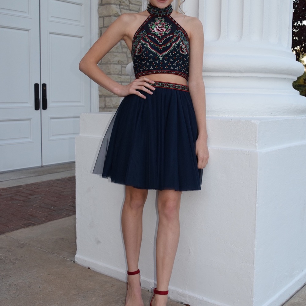 Sherri Hill homecoming dress - Picture 2 of 5